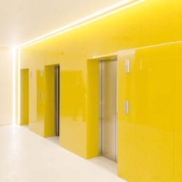 Kính sơn màu mặt dựng